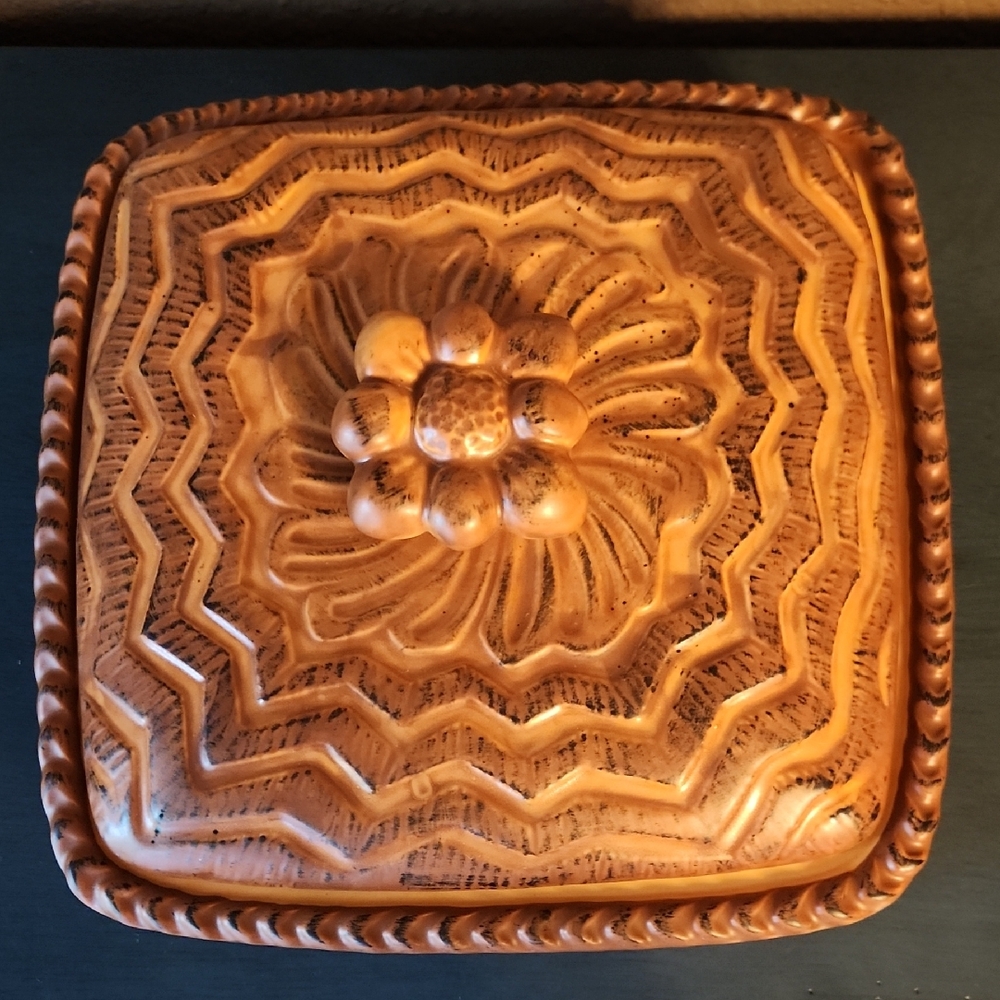 Williams-Sonoma Vintage Terrine Dish, 2012 EUC